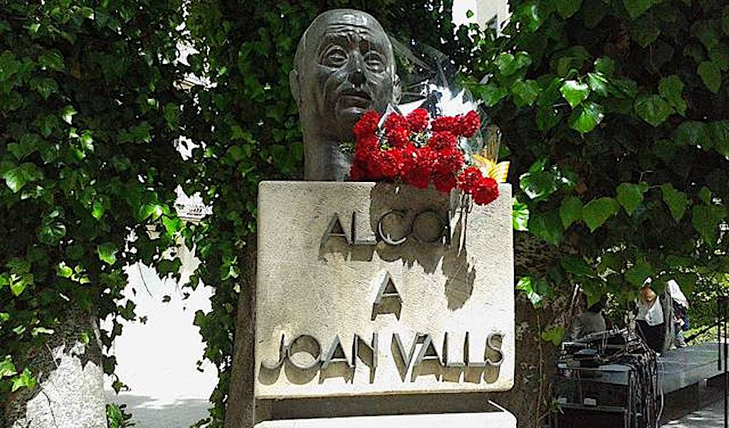 Homenatgen el poeta Joan Valls a Alcoi el primer de maig