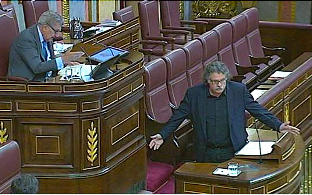 Fa 10 anys, a DLV: «Expulsen de la tribuna del Congrés Joan Tardà per recordar Agulló en català»