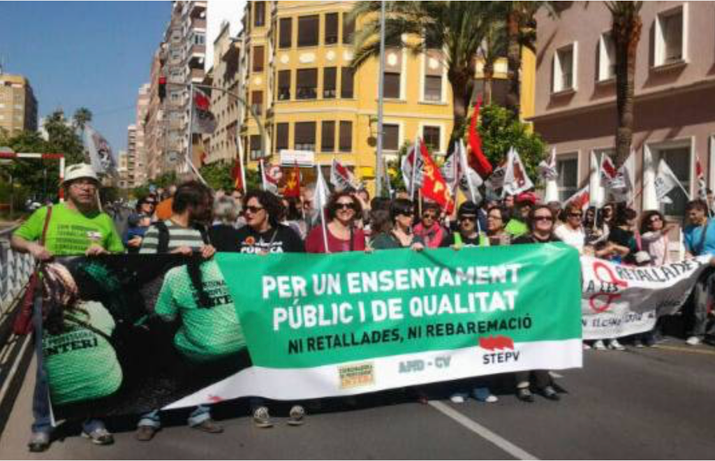 Fa 10 anys, a DLV: «El Consell Nacional de l’STEPV acorda un pla de mobilització general en ensenyament»