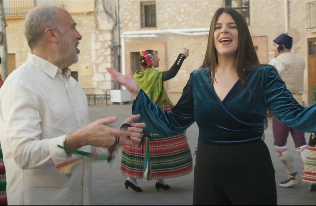 Noèlia Llorens «Titana» estrena la cançó «Copeo de Bocairent» [Vídeo]