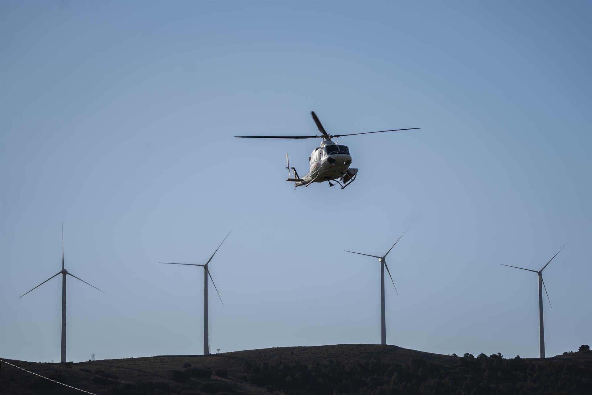 Mitjans aeris treballen contra reproduccions de l’incendi de l’Alt Millars