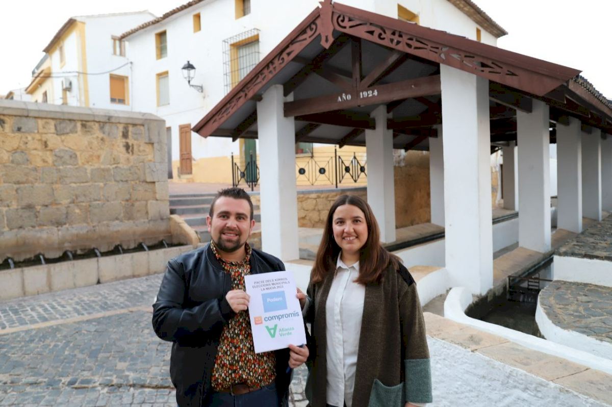 Pep Pastor i Marta Gómez, segon i primera de la llista d'Alternativa per La Nucia