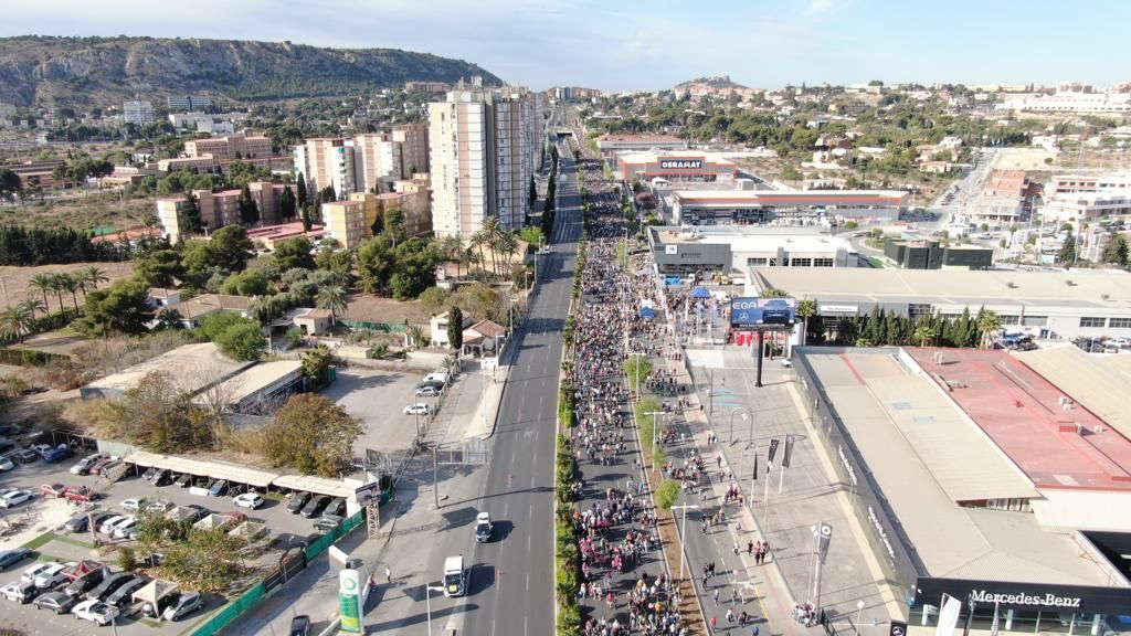 Centenars de milers d’Alacantins peregrinen a la Santa Faç