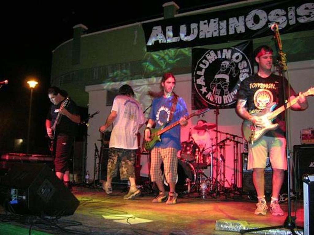 Tal dia com hui del 2008 Aluminosis va publicar «Agro Rock III»