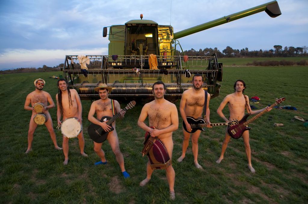 Fa 11 anys Les Absentes va actuar en la festa del 13é aniversari de Racó Català a Barcelona