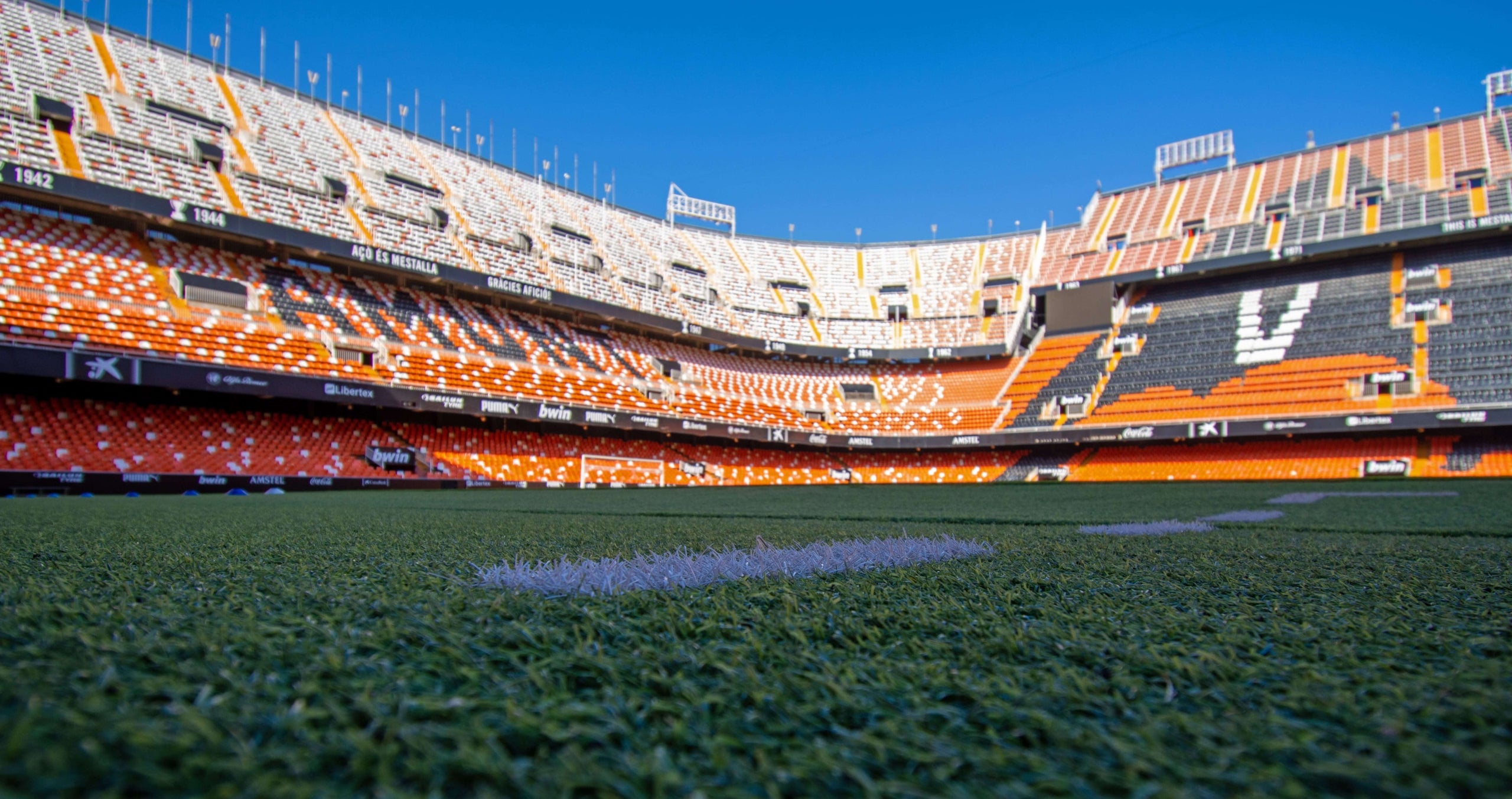 El València CF expulsarà de Mestalla per a sempre els aficionats que van insultar Vinícius