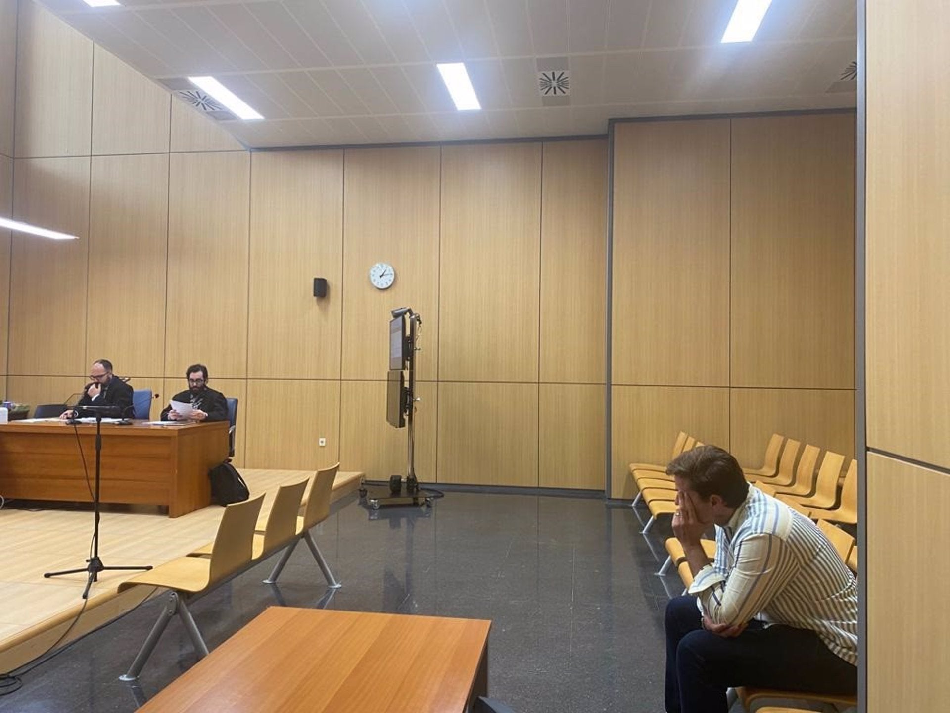 Un home accepta tres mesos de presó per insults homòfobs