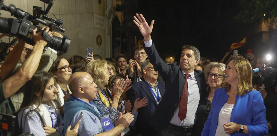 Carlos Mazón i María José Catalá celebrant la victòria electoral