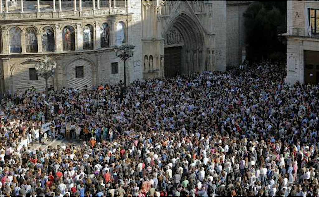 Fa 10 anys, a DLV: «La societat valenciana dóna suport un altre mes a l’AVM3J, menys el PP»