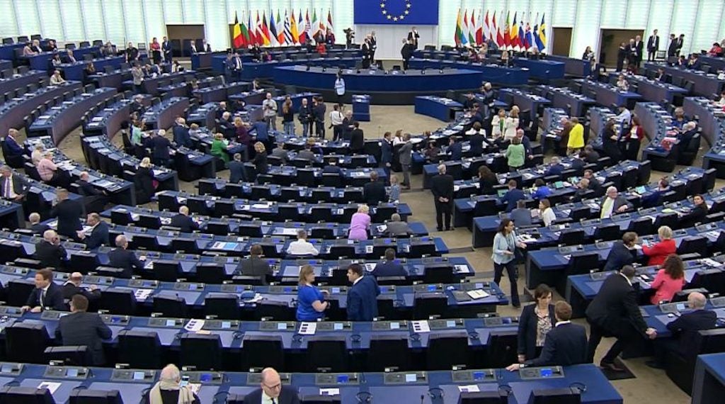 Fa 10 anys, a DLV: «El Parlament Europeu reconeix el català com a llengua en perill de desaparició»