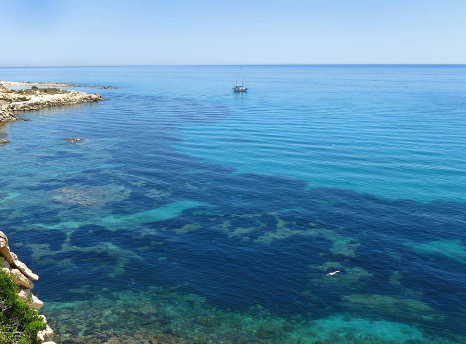 Cala Baeza, a El Campello (l'Alacantí)