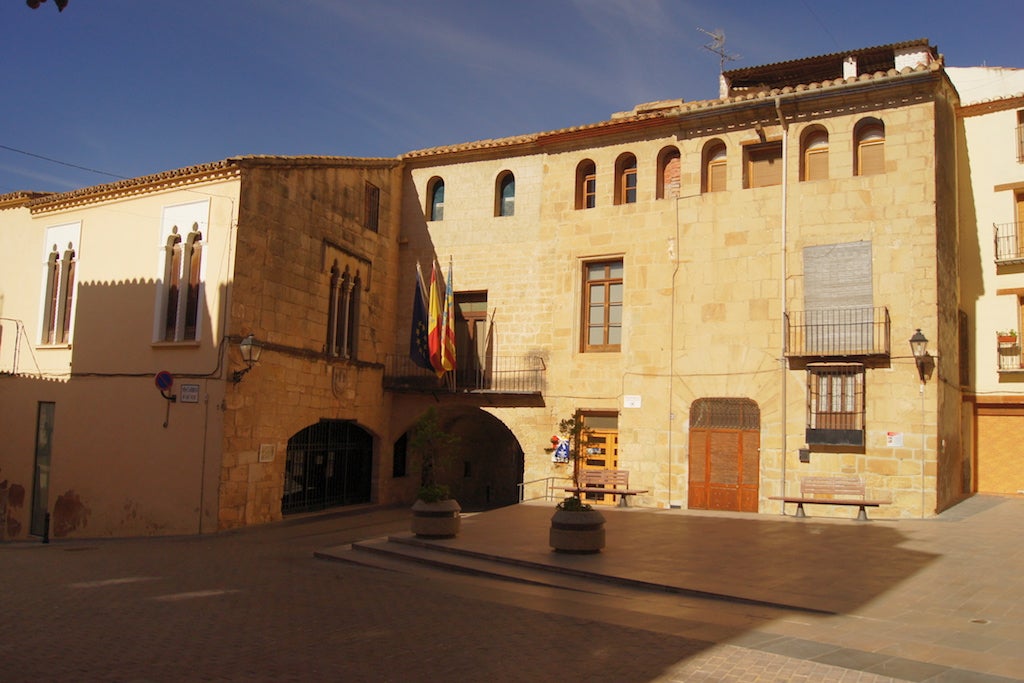 Cabanes se subscriurà a les revistes «censurades» per Vox a Borriana