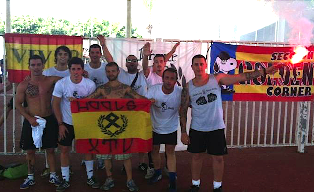 Fa 10 anys, a DLV: «El PP no sancionarà el secretari d’Esports de Xàtiva que es va fotografiar amb una bandera “nazi”»