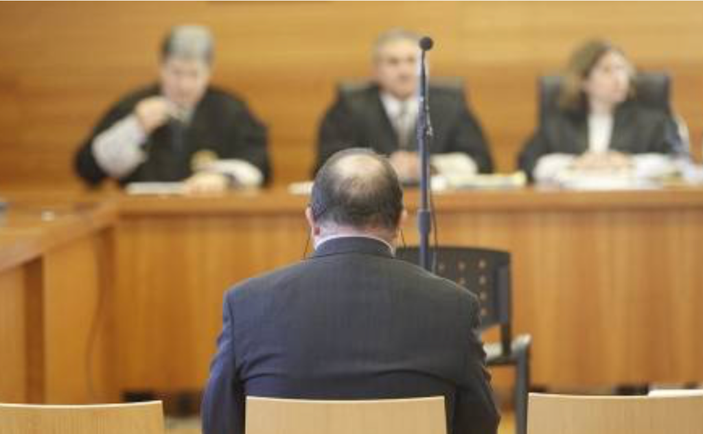 Fa 10 anys, a DLV: «Un secretari judicial de Vinaròs adverteix que si no es presenten les demandes en “espanyol” no seran tramitades»