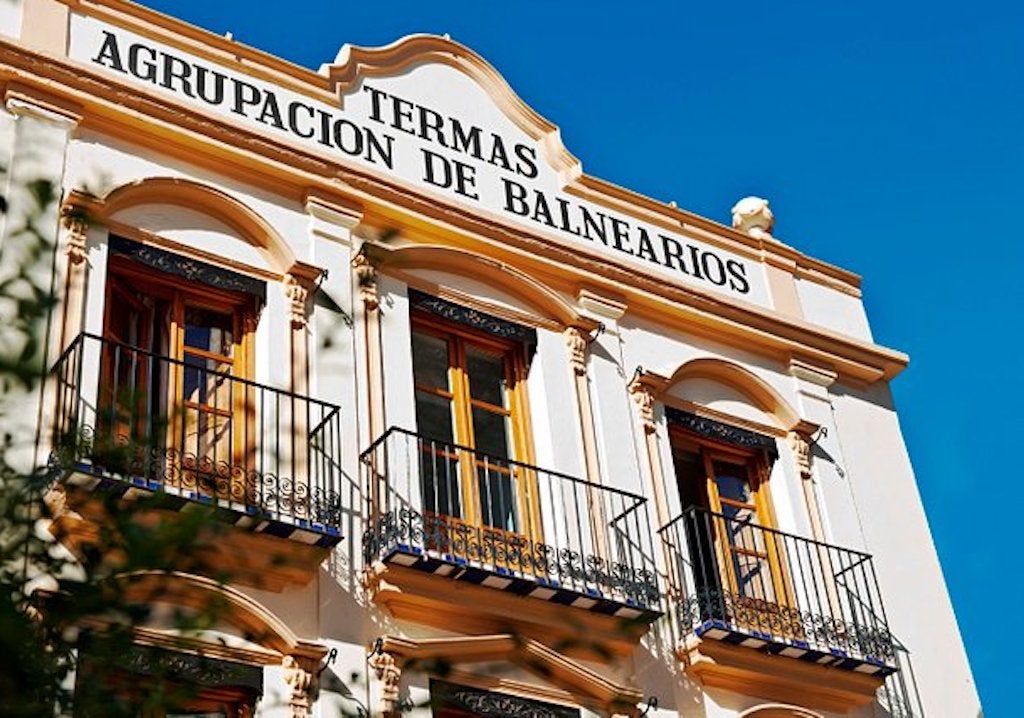 Una regidora de la Vilavella va exercir durant anys com a metgessa al balneari sense titulació