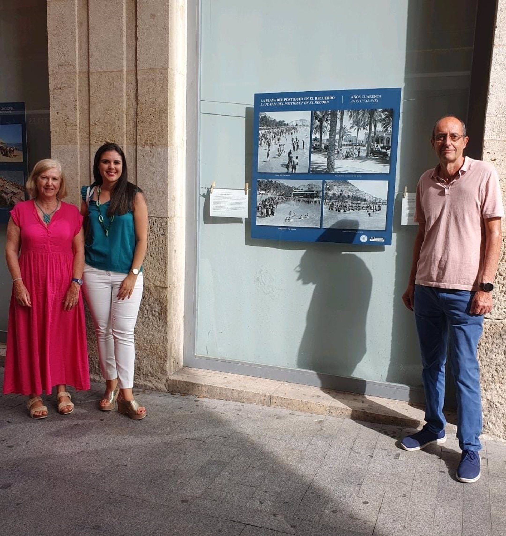 Una exposició mostra com eren els balnearis i les platges d’Alacant a principis de segle XX