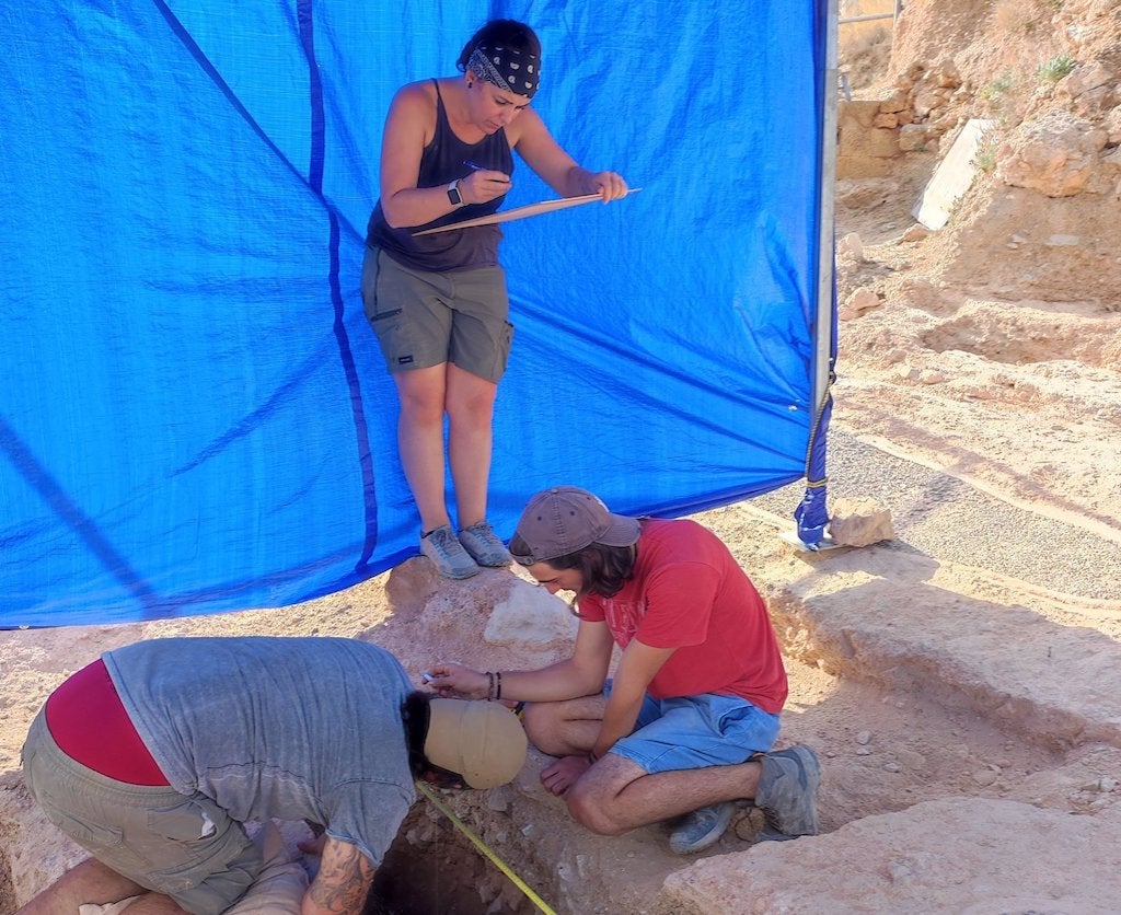 Les excavacions arqueològiques a la Pobla d’Ifac, a Calp, se centren en la Porta de l’Oest