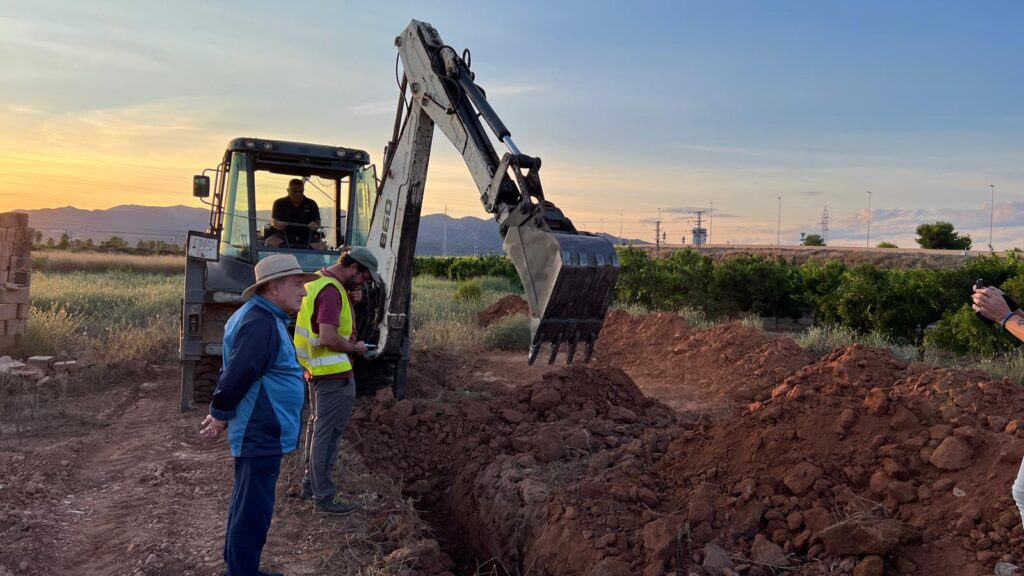 Comencen les excavacions per a trobar la fossa de les víctimes del franquisme a Moncofa