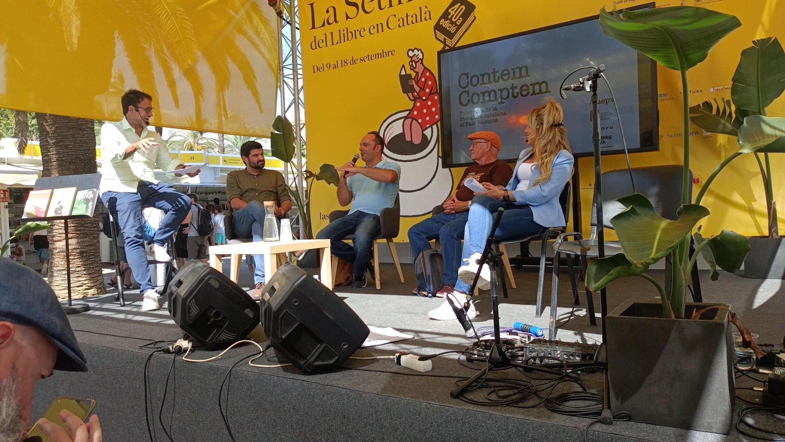 La literatura valenciana es presenta a la 41a edició de La Setmana del Llibre en Català