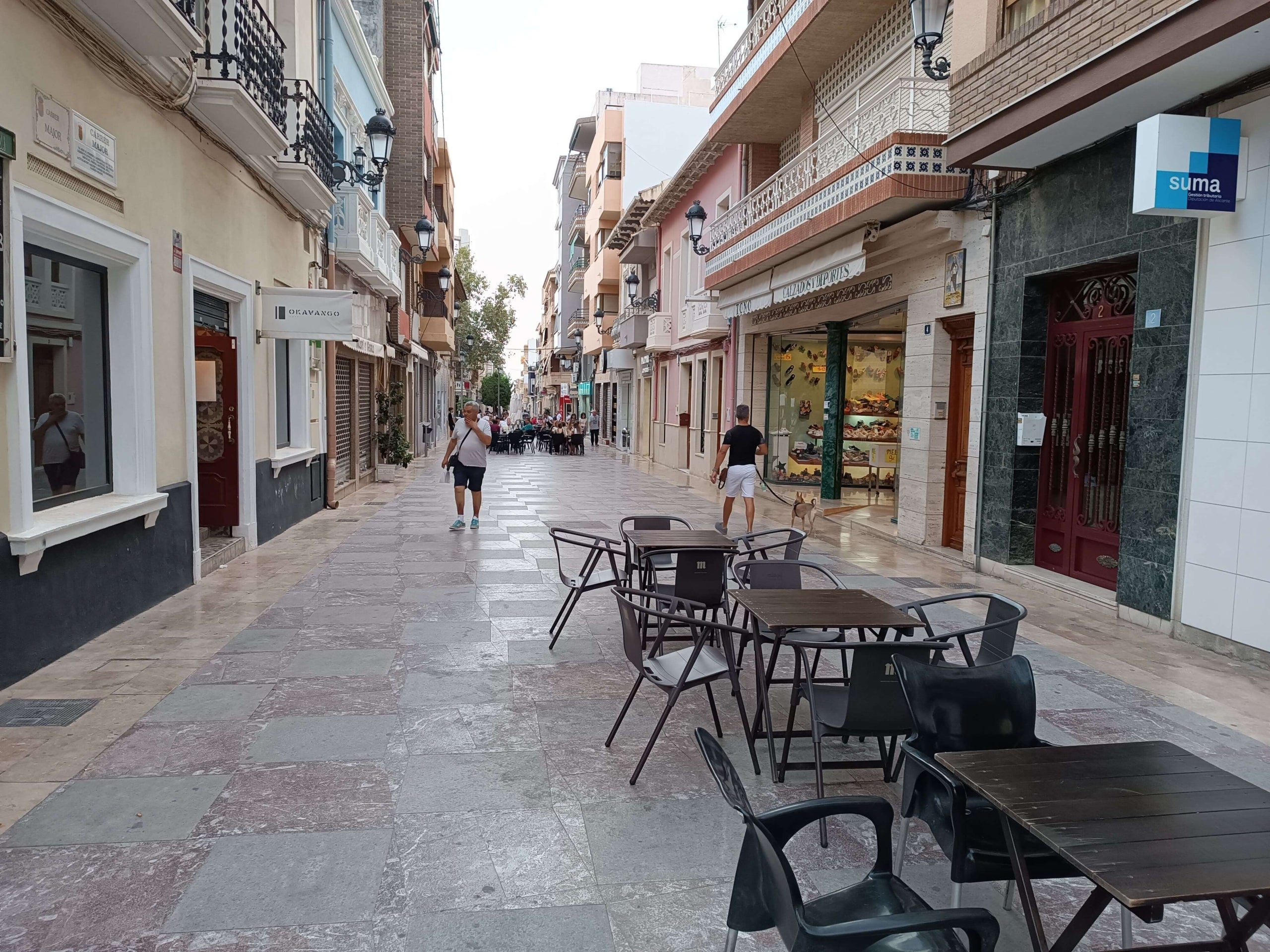 Carrer Major de Sant Vicent del Raspeig, un dels més comercials de la ciutat