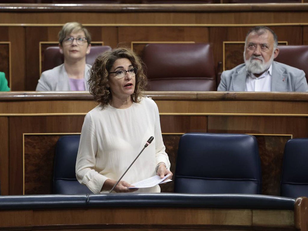 La ministra d'Hisenda, María Jesús Montero, a la sessió de control al Congrés | ACN