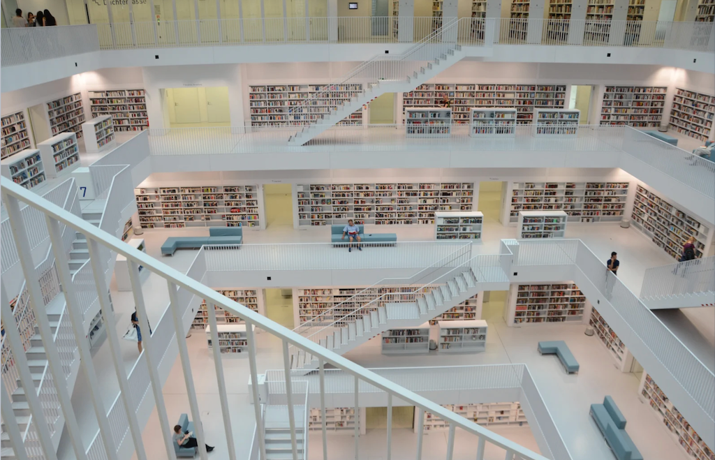 El Rector de Vallfogona, el riu Montnegre, Joan Fuster, Urbà Lozano i molt més, a La Veu dels Llibres 