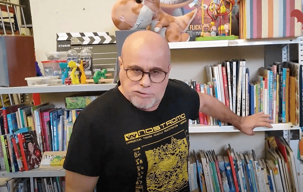 Xavi Castillo parla de la nova censura de Vox a Borriana i del que diu la RACV sobre el valencià  [Vídeo]