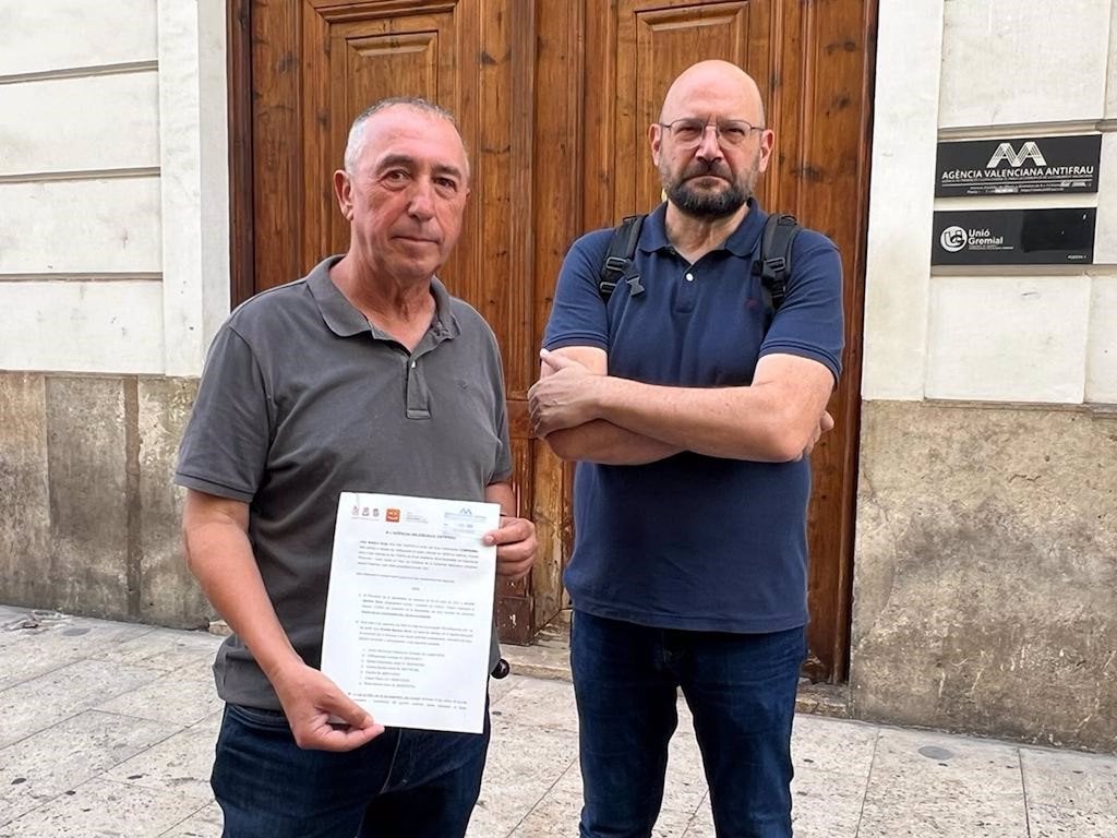 El síndic de Compromís a Les Corts, Joan Baldoví, presenta la denúncia a Antifrau |EP