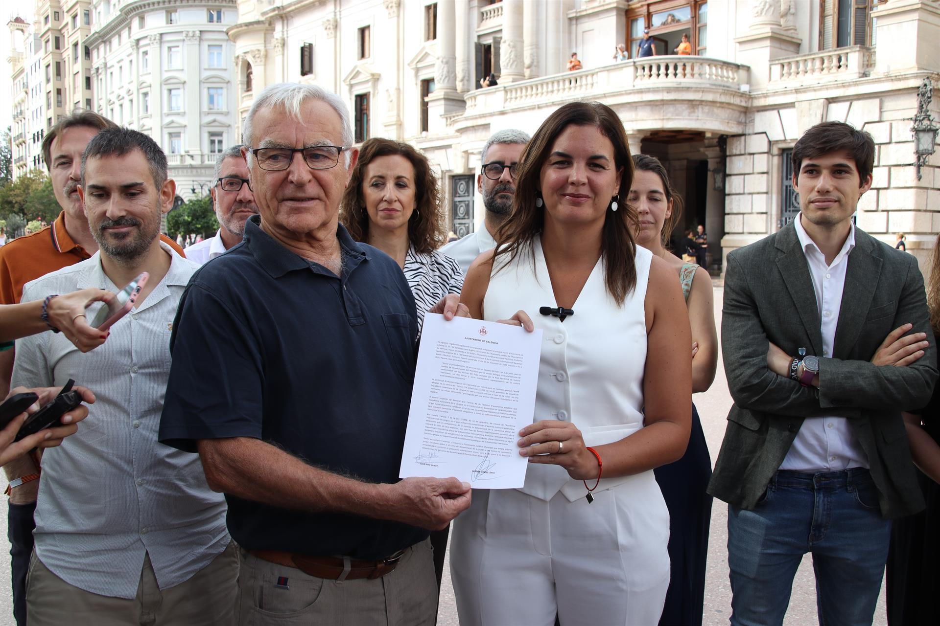 PSPV i Compromís diuen que el canvi de nom de la ciutat de València és il·legal