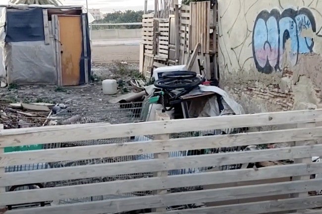 L'estat de la Garrofera no reuneix les conficions mínimes d'habitabilitat