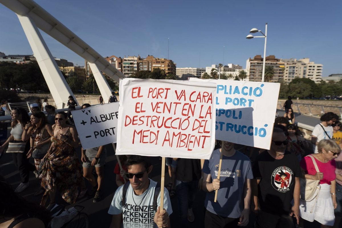 Manifestació per la justícia climàtica a València