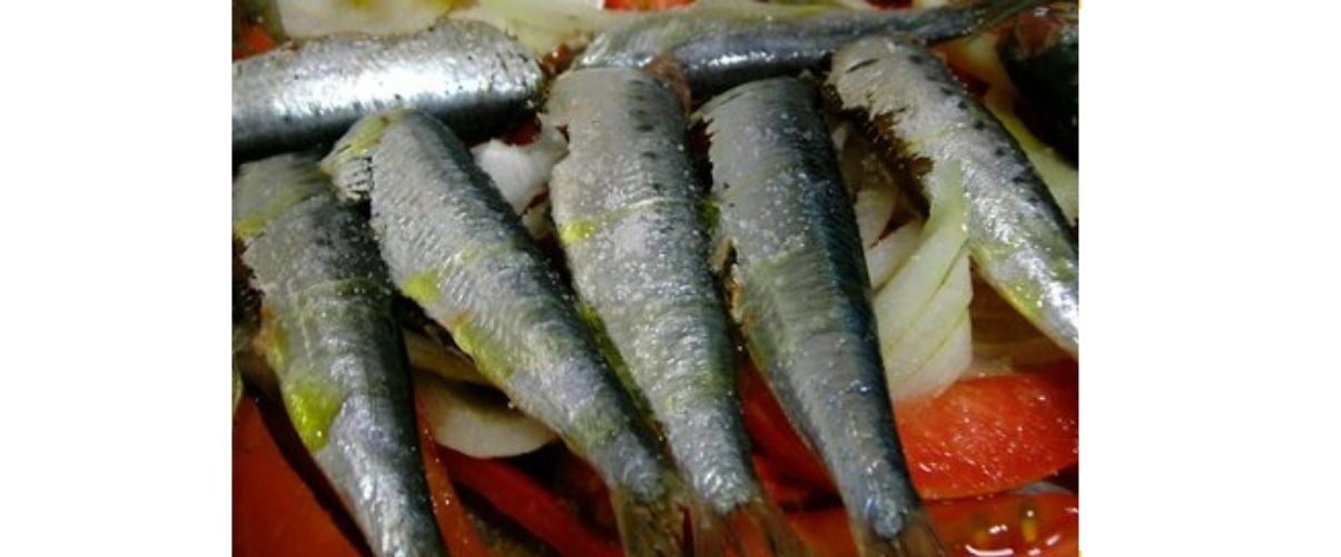 Sardines amb ceba i tomàquet del Maresme