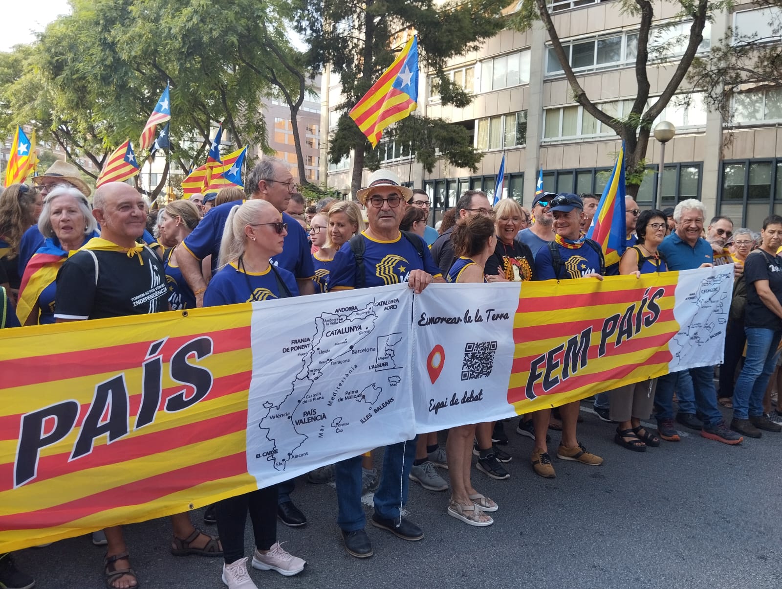 Protagonistes valencians de la Diada catalana: la visita d’Esmorzars de la Terra