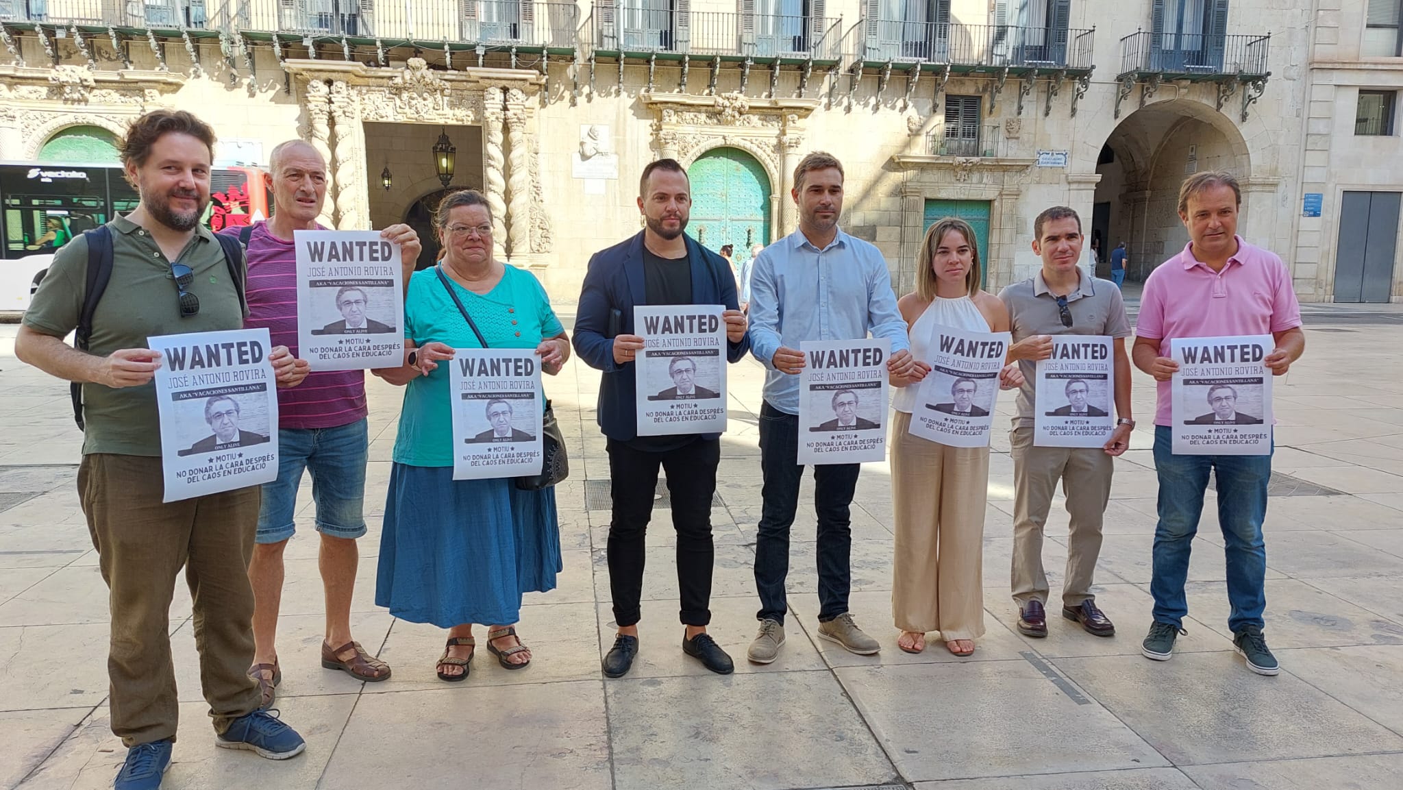 Compromís demana explicacions a Rovira sobre la manca de professors a la demarcació d’Alacant