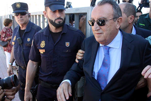 L'expresident de la Diputació de castelló, Carlos Fabra, acudint als jutjats en una imatge d'arxiu