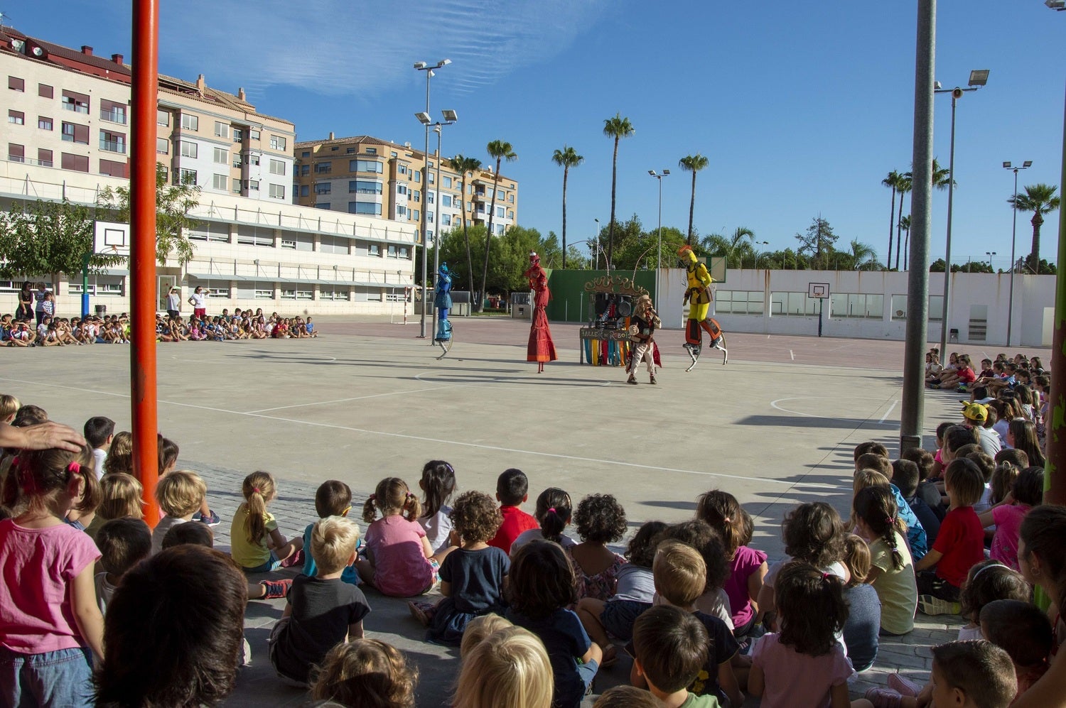 El Corrllengua és una iniciativa teatral per a menuts que fomenta l'ús del valencià des de fa 28 anys