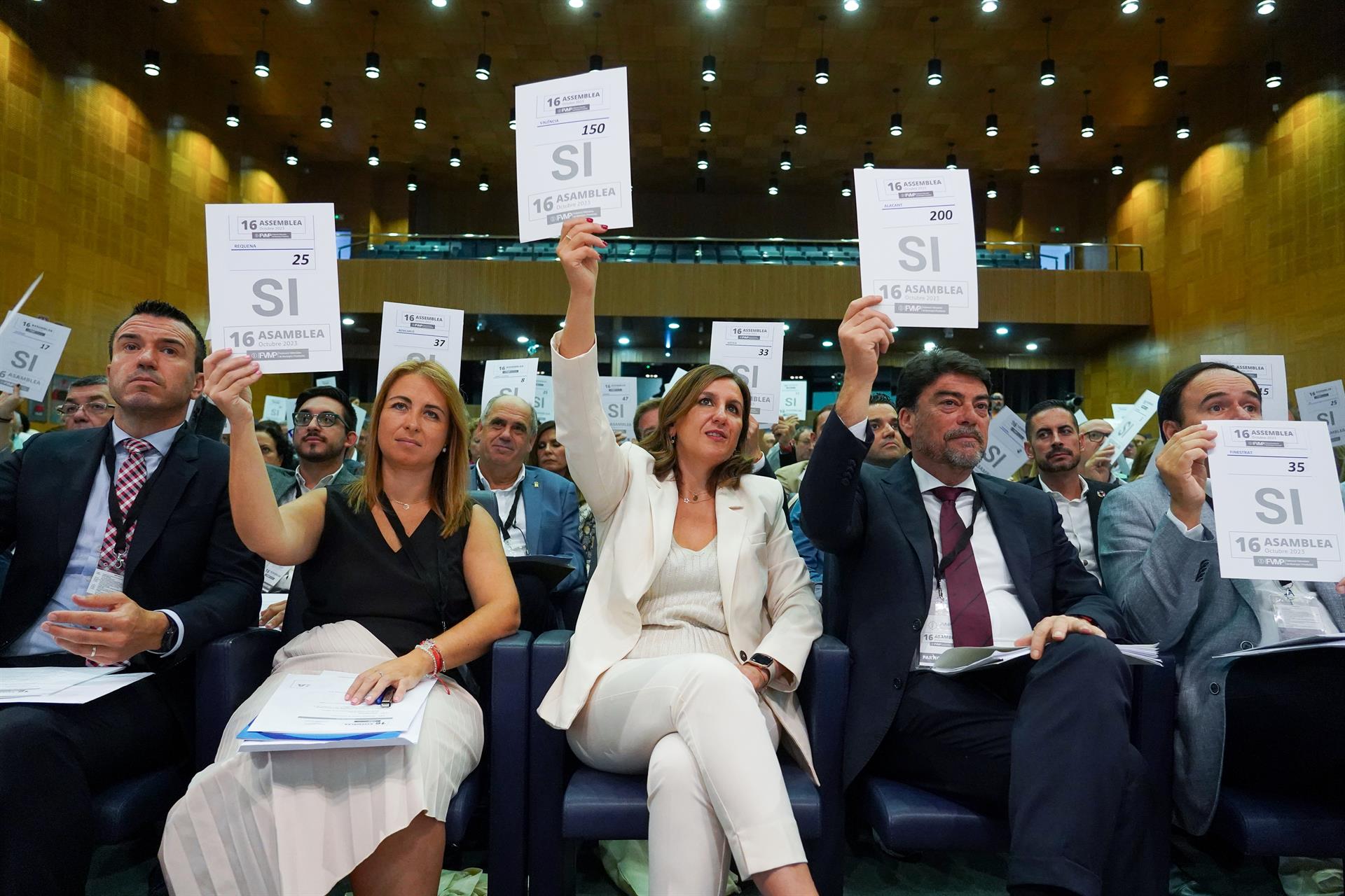 Rocío Cortés, alcaldessa de Requena amb el PP, nova presidenta de la Federació Valenciana de Municipis i Províncies