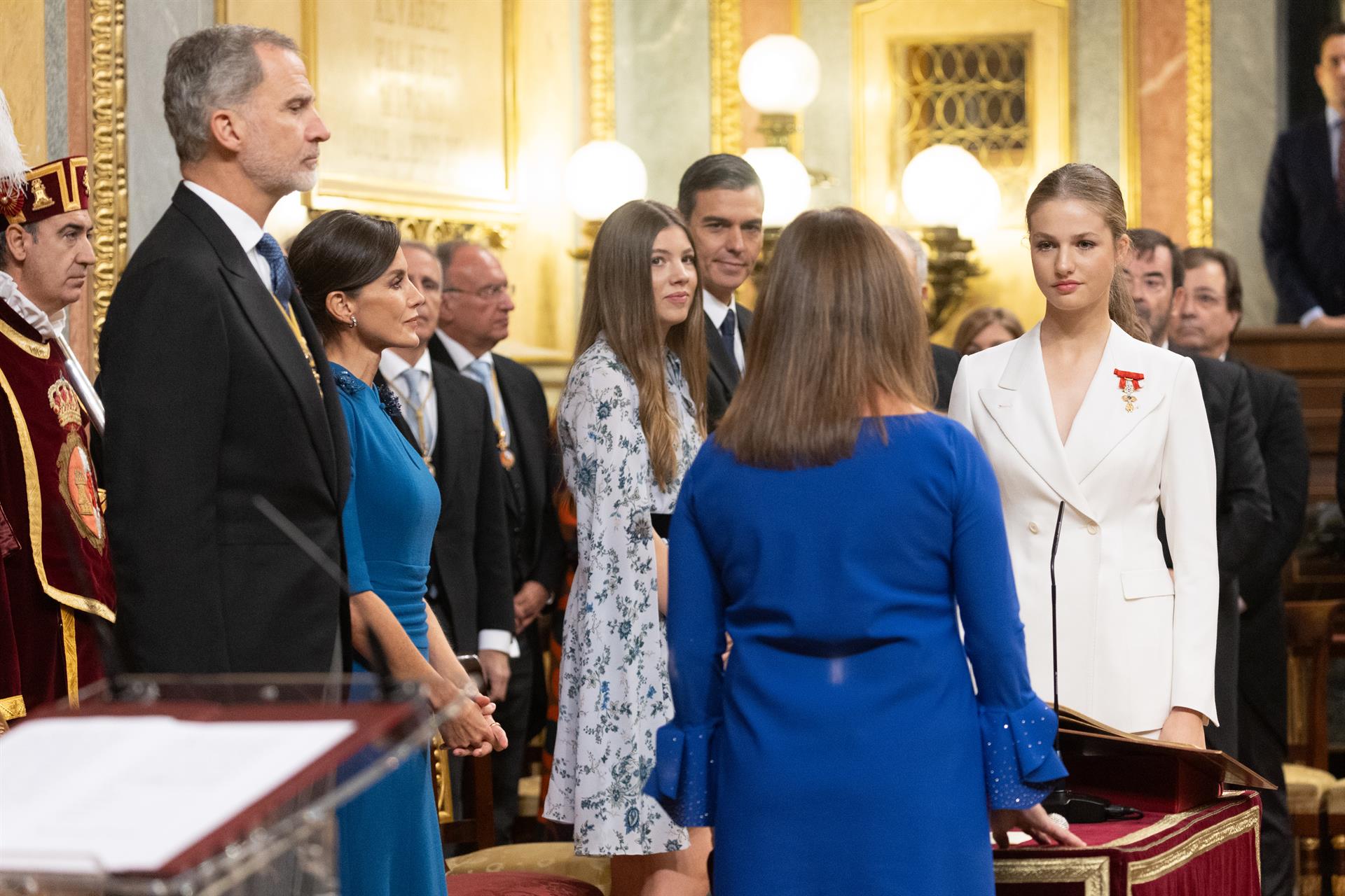La presidenta del Congrés, Francina Armengol, davant la princesa espanyola Elionor
