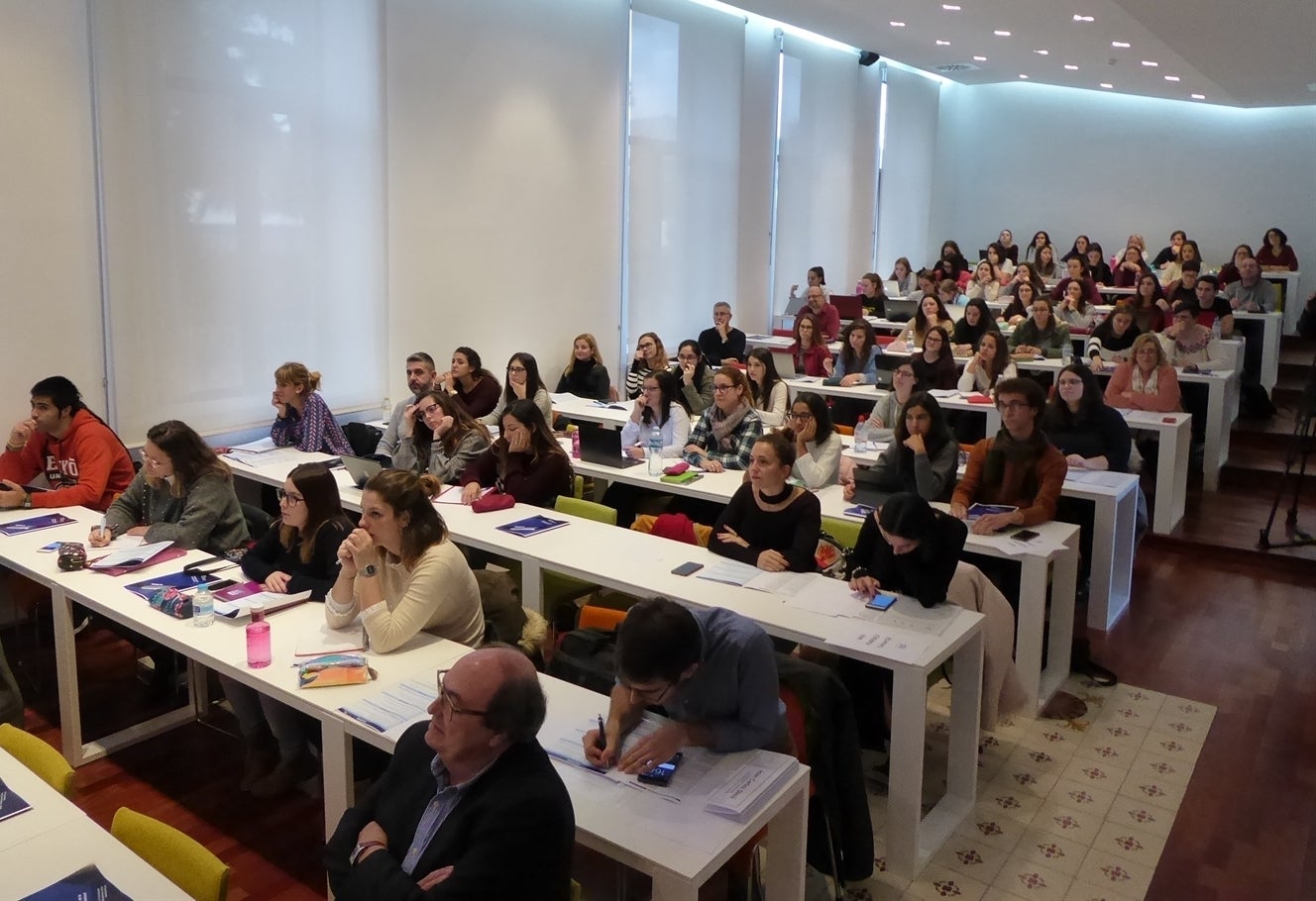 Assistents al Curs de Sociolingüística de la Nucia en una edició anterior | Ajuntament de la Nucia