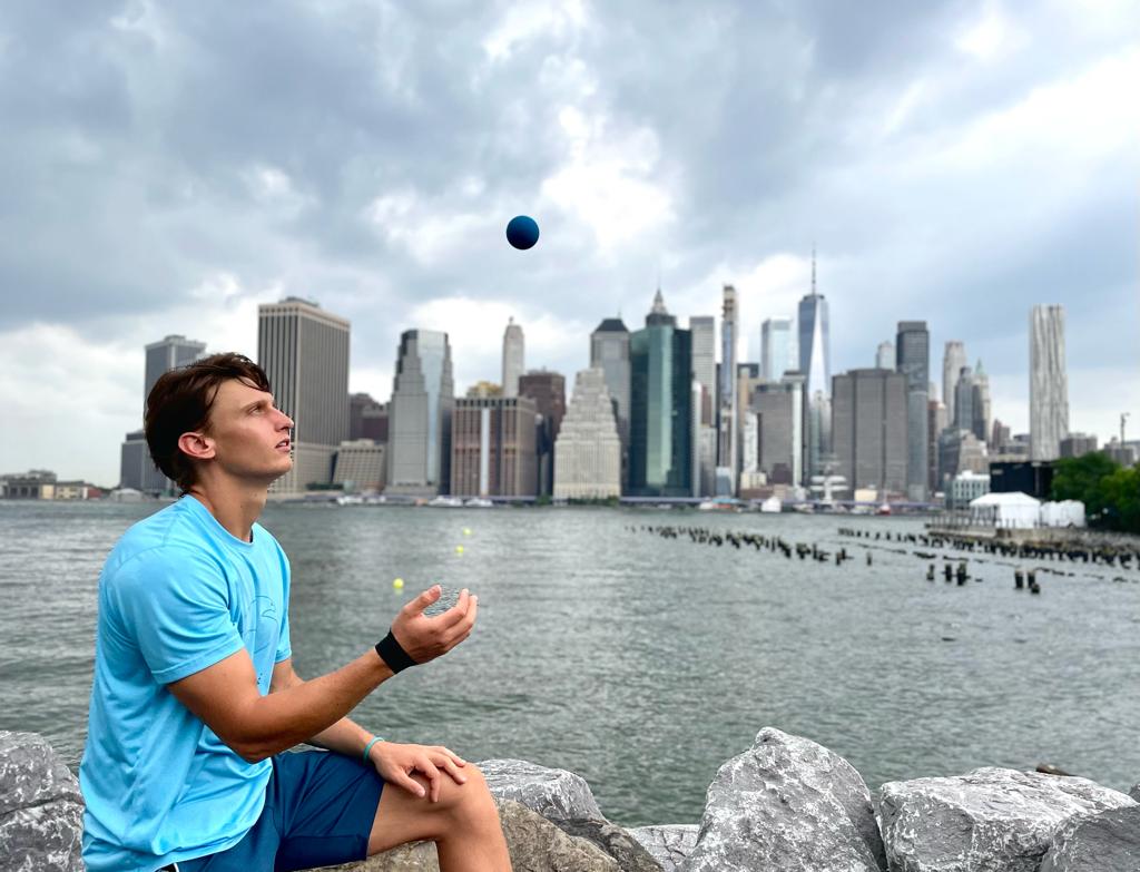 Sacha Kruithof va obtenir el 2021 el premi a millor jugador del món per la WBW. sachakruithof.com