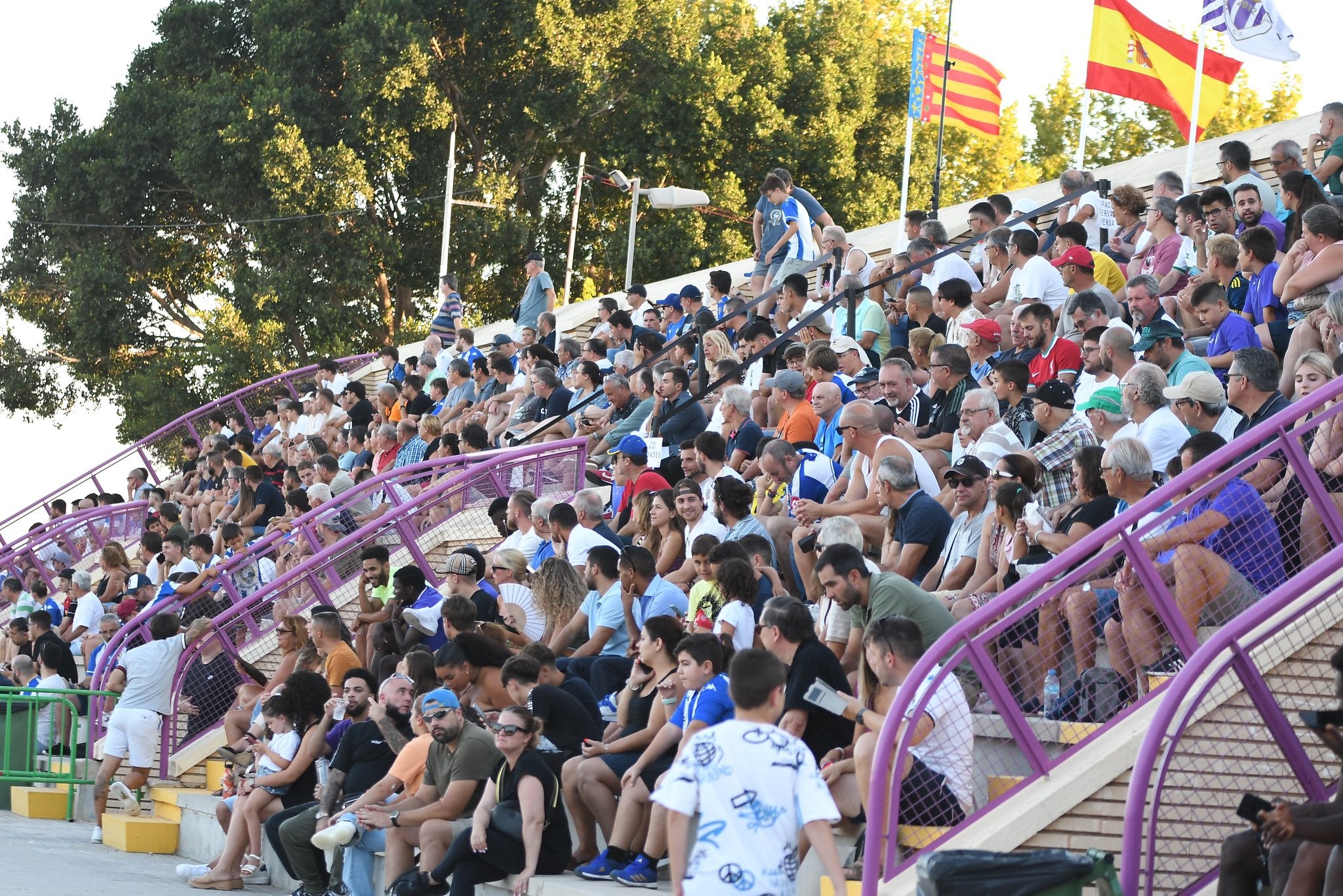 Graderia de l'estadi de l'Athletic Club Torrellano (Elx)