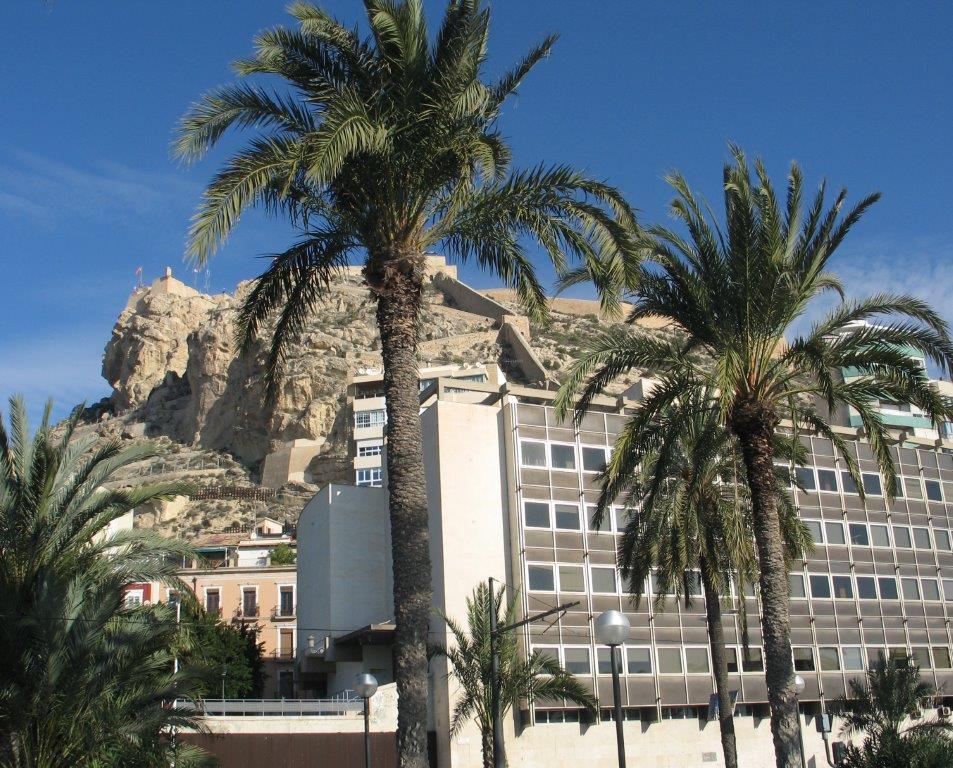 Biblioteca Pública Azorín, a Alacant