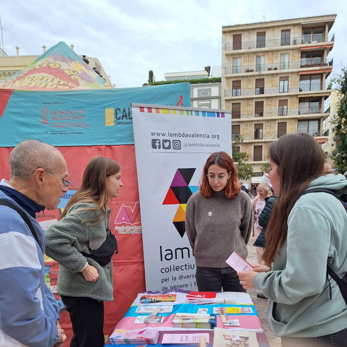 Punt informatiu de Lambda a València