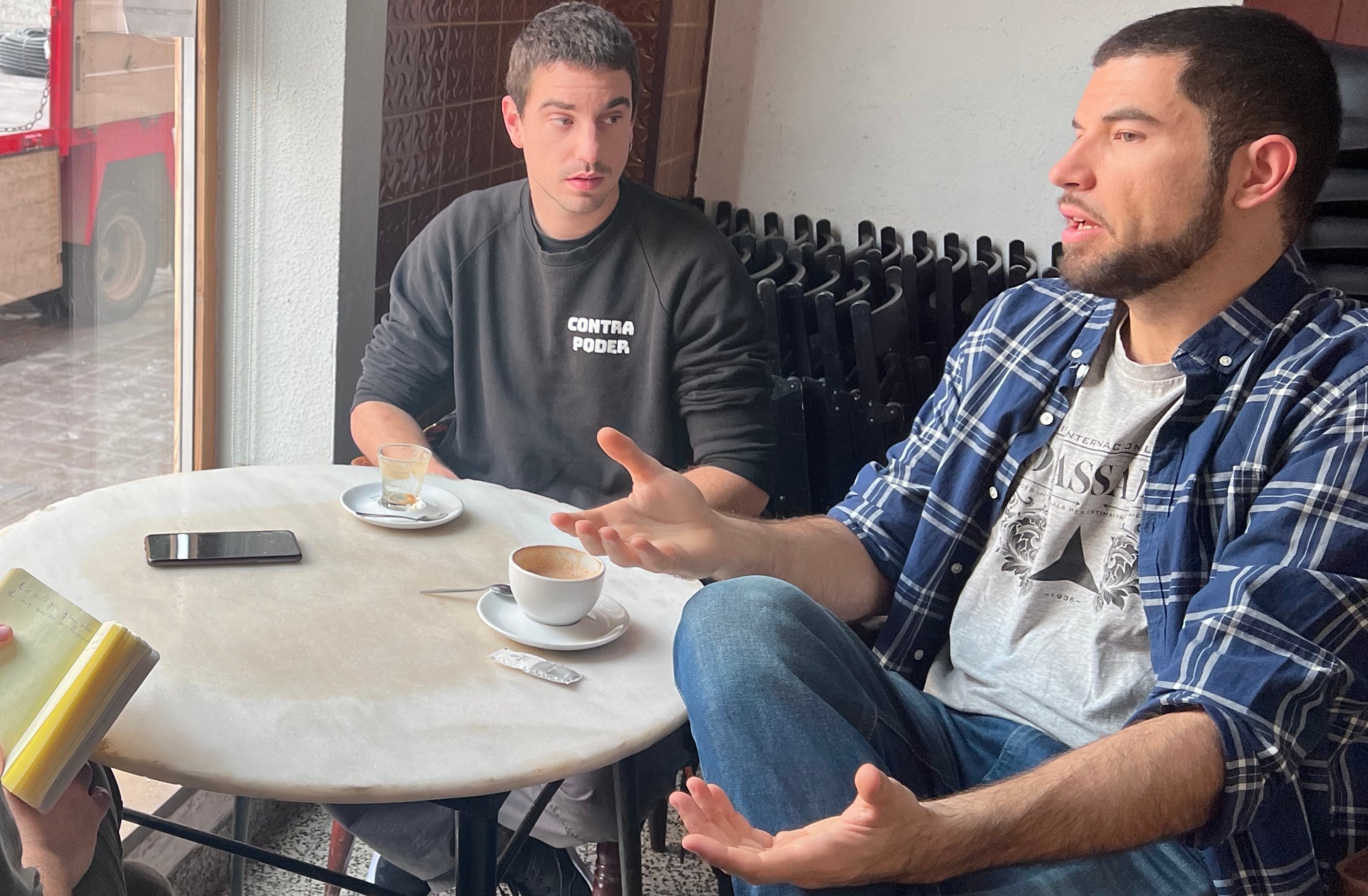 Joan Pascuet (esquerra) i Javier Cencillo (dreta), components de Sociologia animal