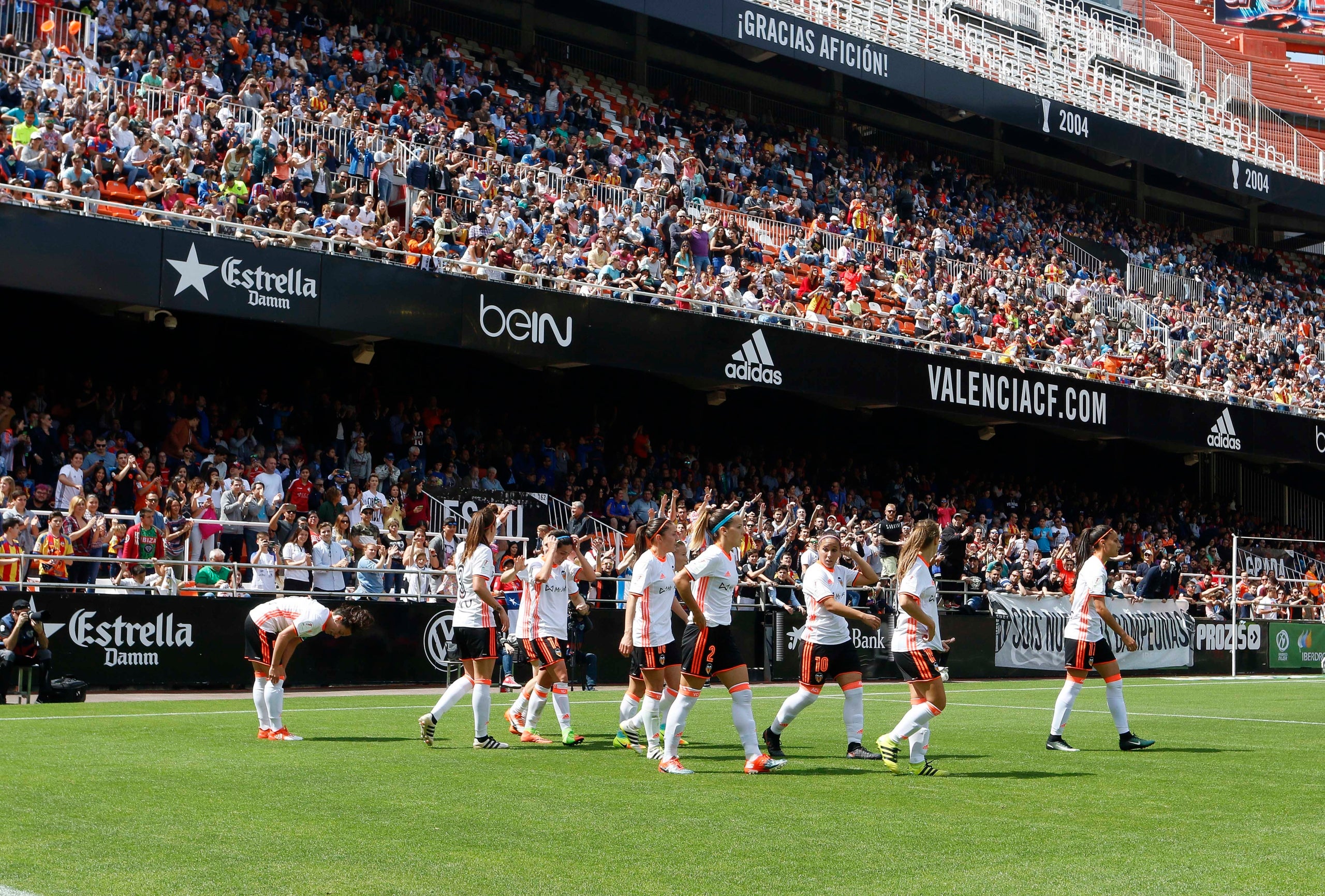 Sectors del valencianisme reclamen que el derbi de Copa es jugue a Mestalla. El Desmarque