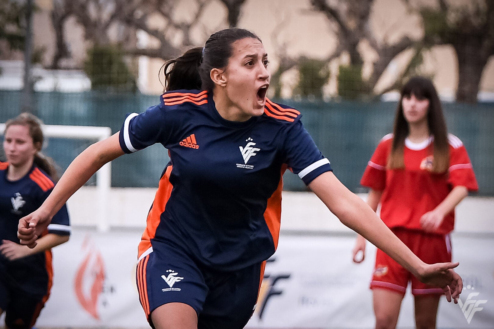 Fiamma Benítez amb la samarreta de la selecció valenciana de fútbol | ffcv