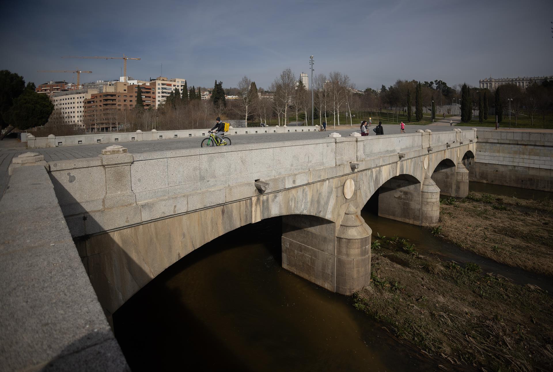 El pont des del qual es llançarà la mascletà a Madrid / Europa Press