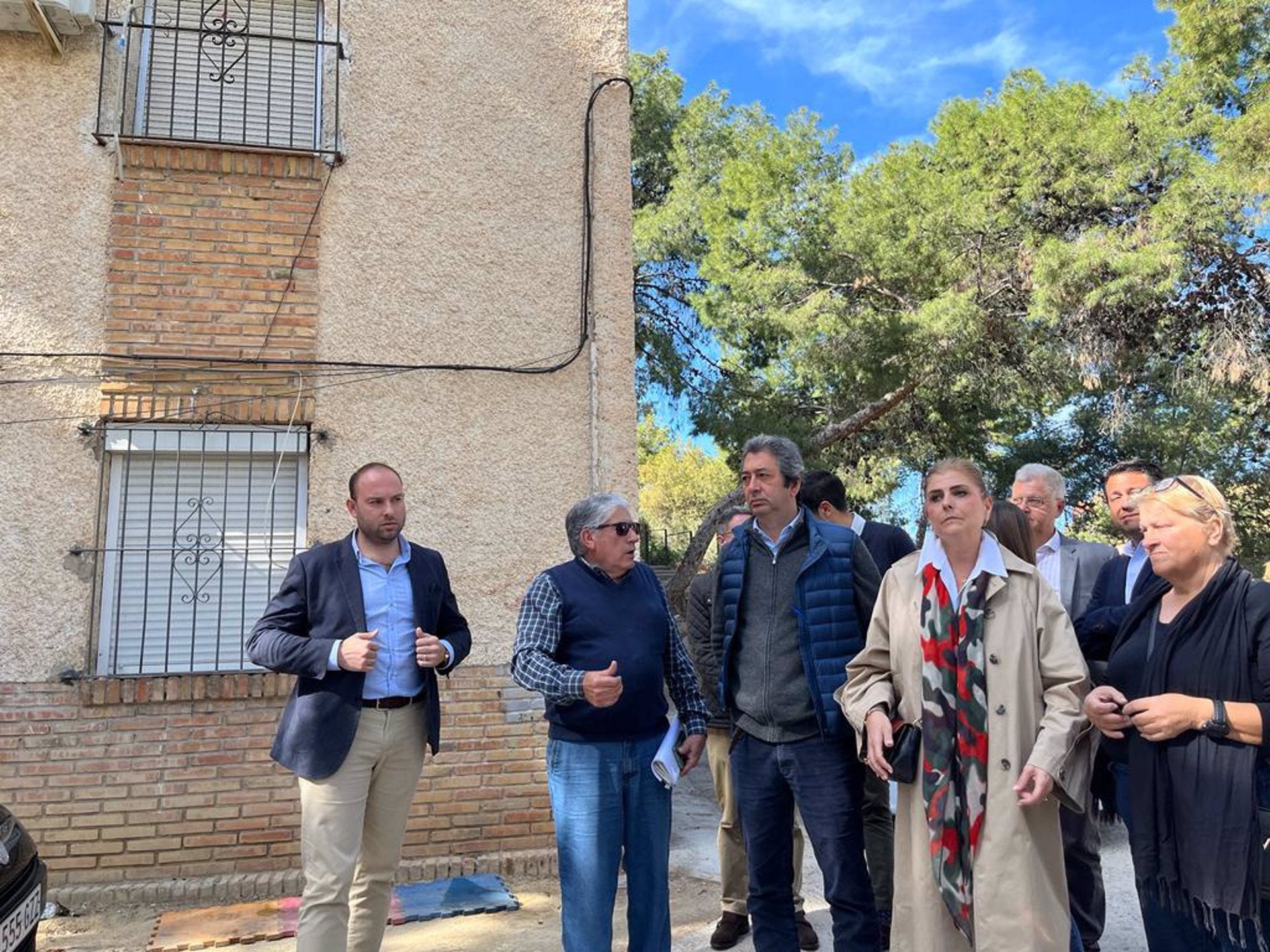 El vicepresident Vicente Barrera visita el barri alacantí de Colònia Requena / Europa Press