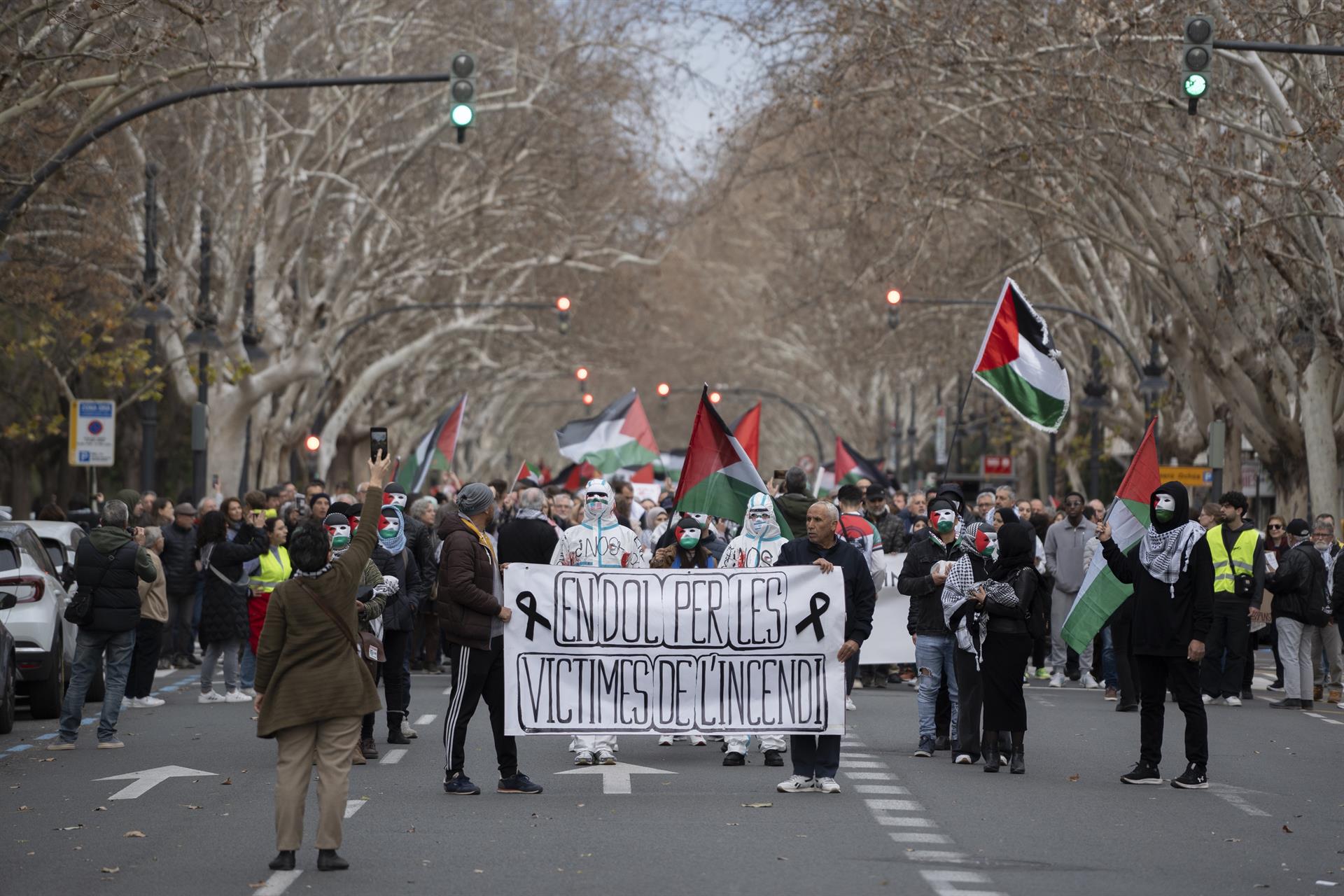 Una manifestació a València exigeix l'alto el foc a Gaza | Jorge Gil | EP