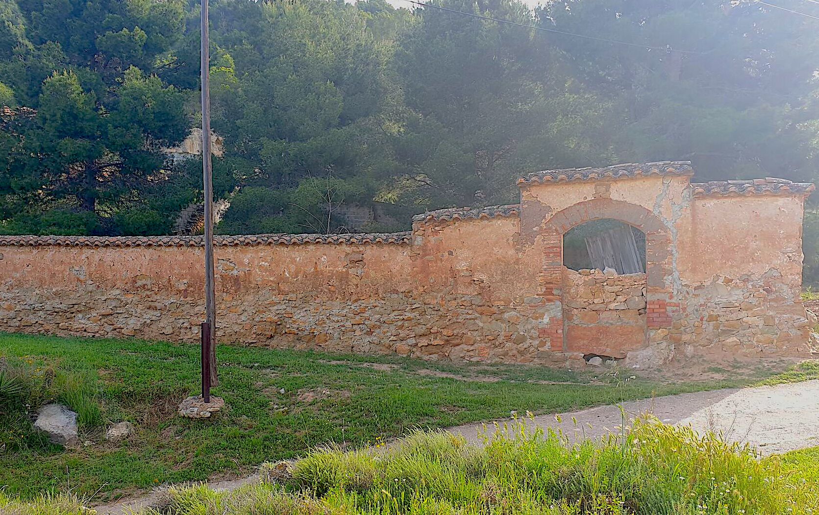 Antic cementeri de Titaigües